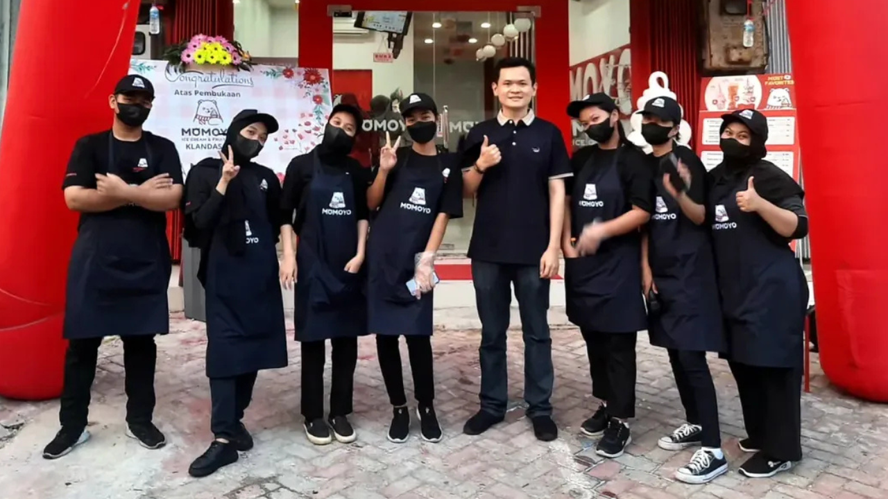 Gaji Karyawan Momoyo